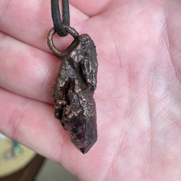 🖤DARK SMOKY🖤electroformed beauty! 1.5” long. Almost black smoky. GORGEOUS 🖤🔥 - Picture 9 of 16